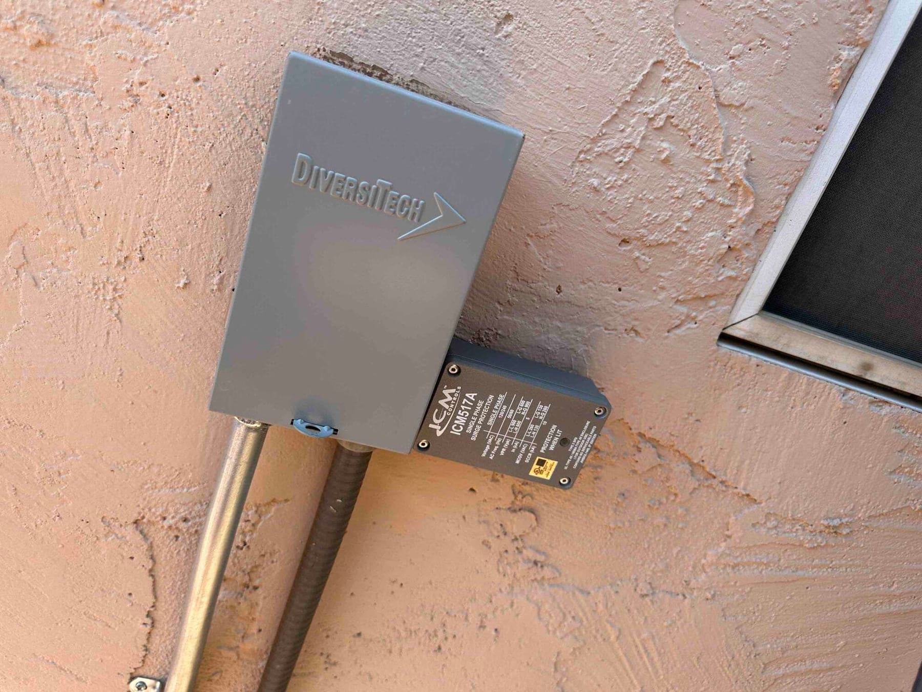 Why Arizona Homeowners Need Surge Protectors for Their HVAC Systems
